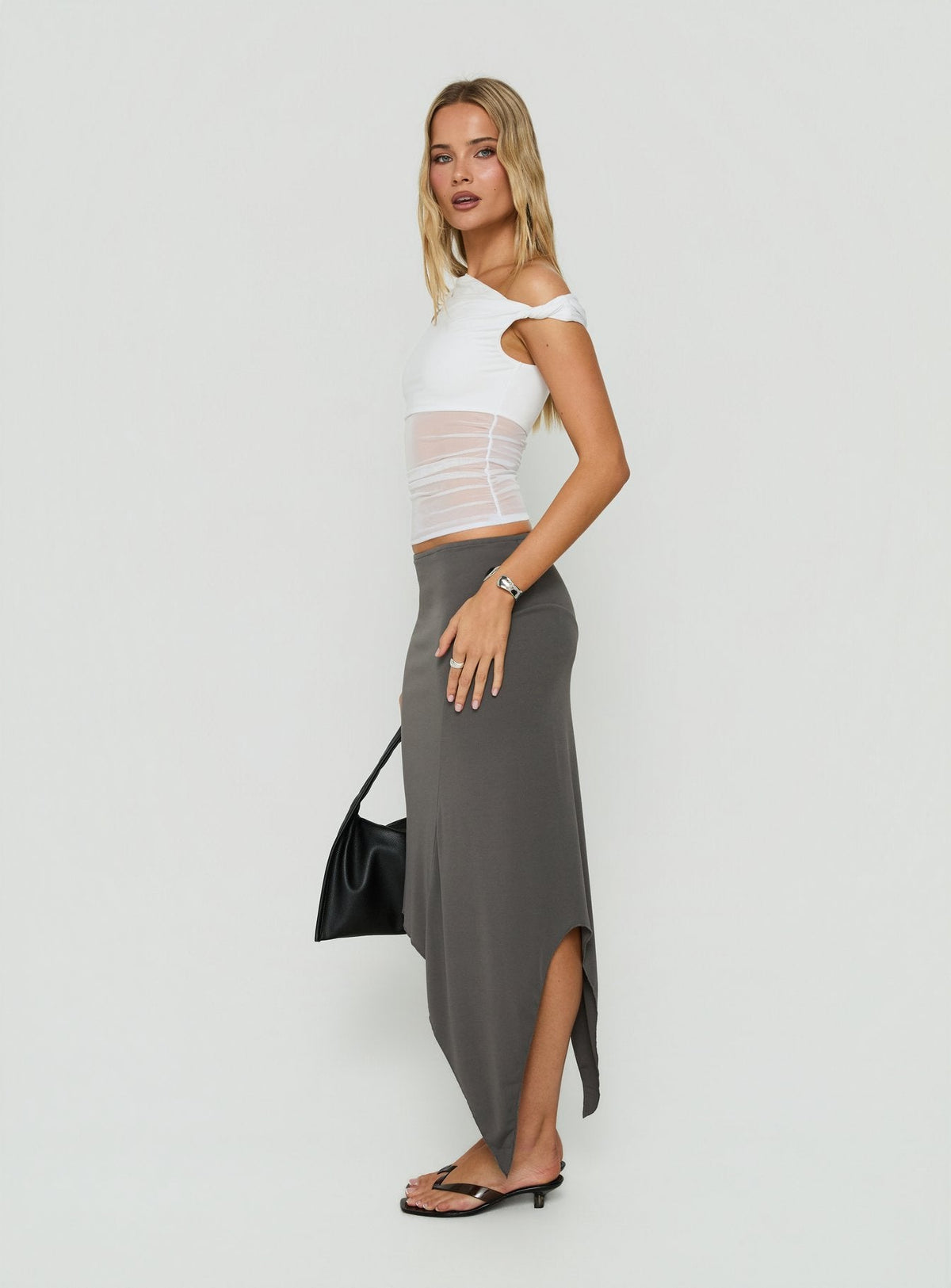 #NOVERA - Falda Midi Aviza Gris Asimétrica -
