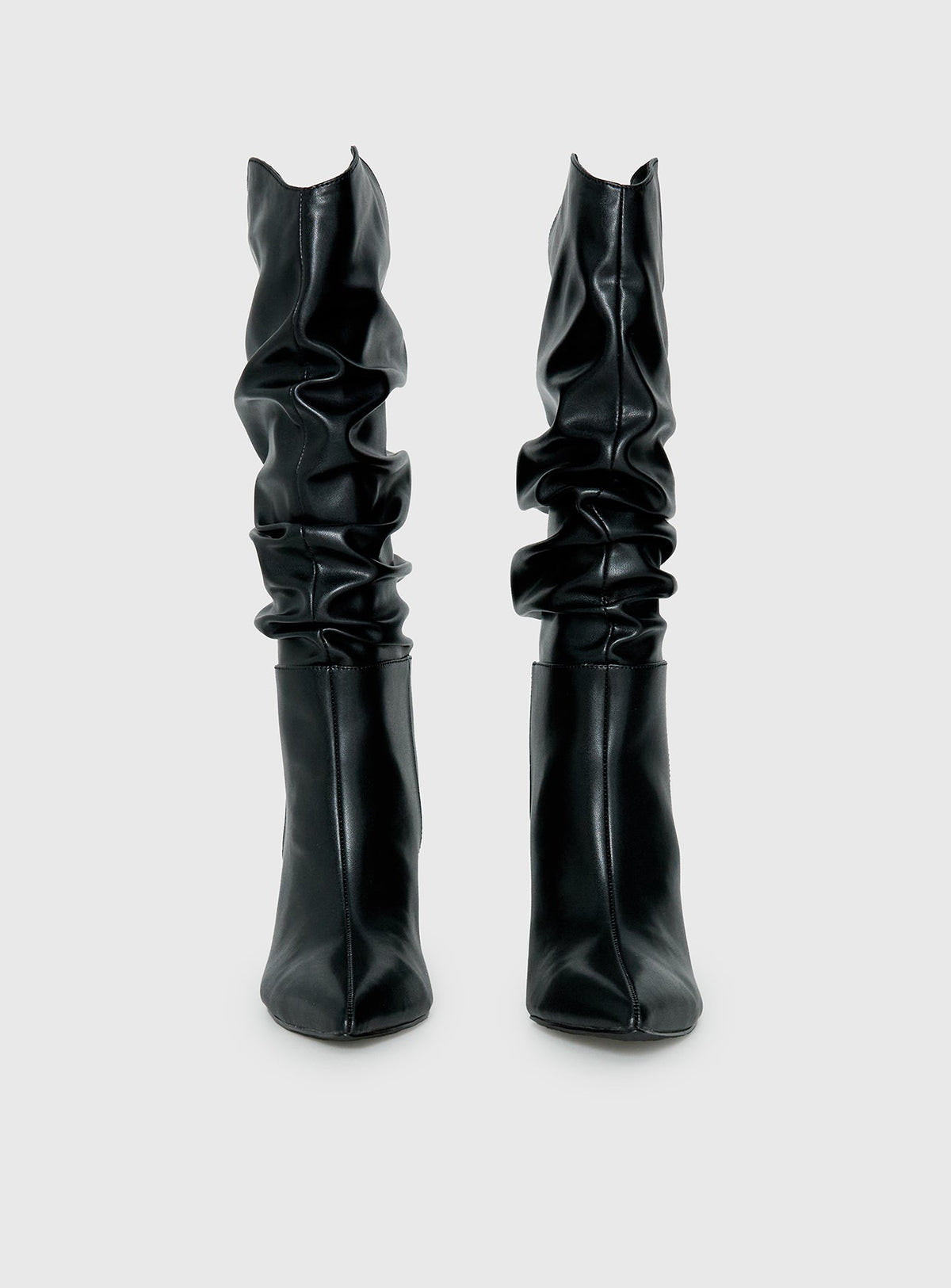 #NOVERA - Botas Scrunched Negras de Punta -