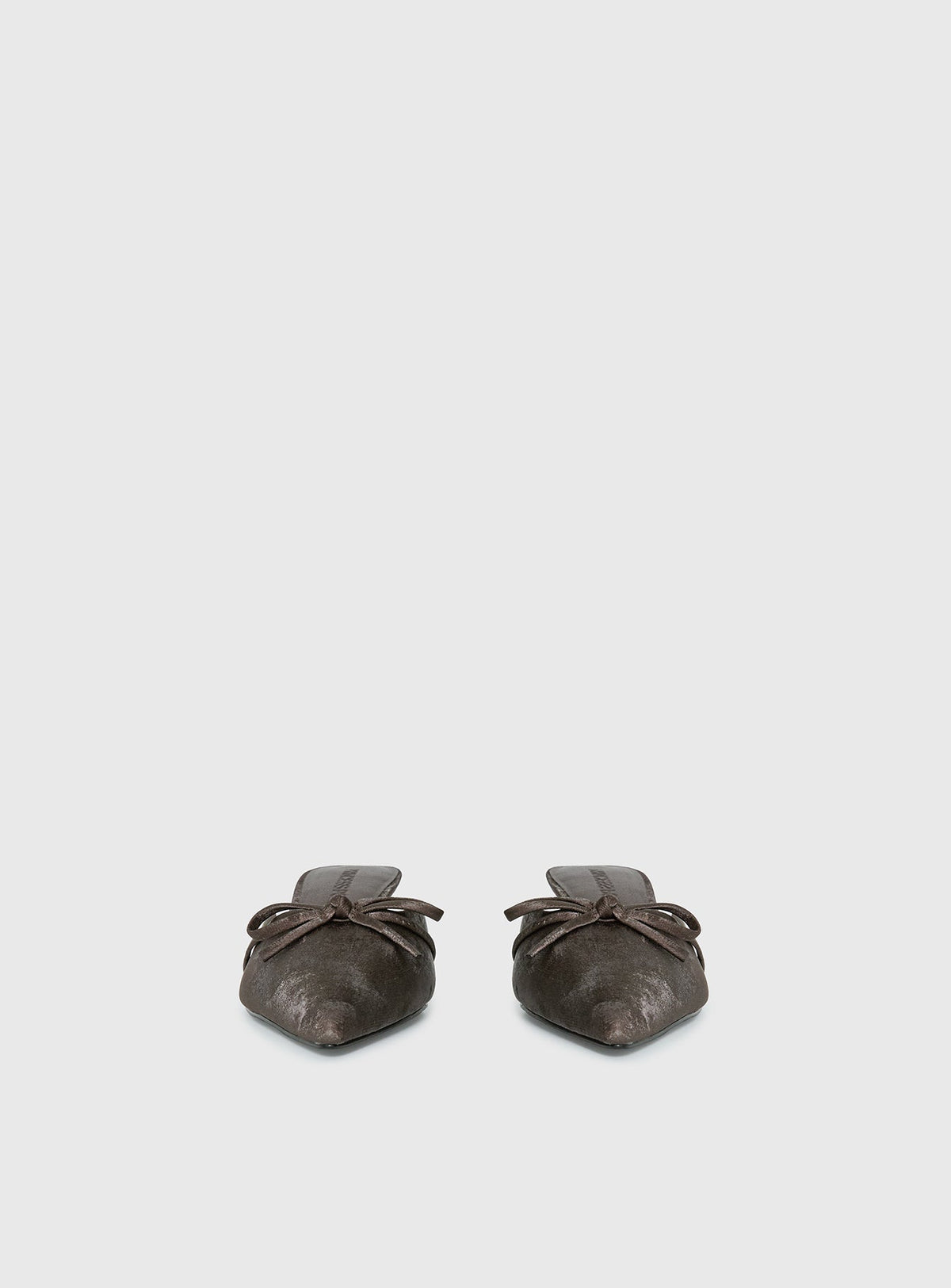 #NOVERA - Tacones Zamora Chocolate de Punta de Ante Sintético -
