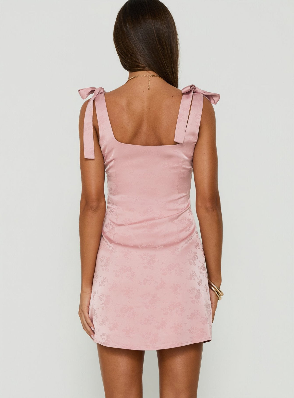 #NOVERA - Vestido Mini Ximena Rosa de Satén -
