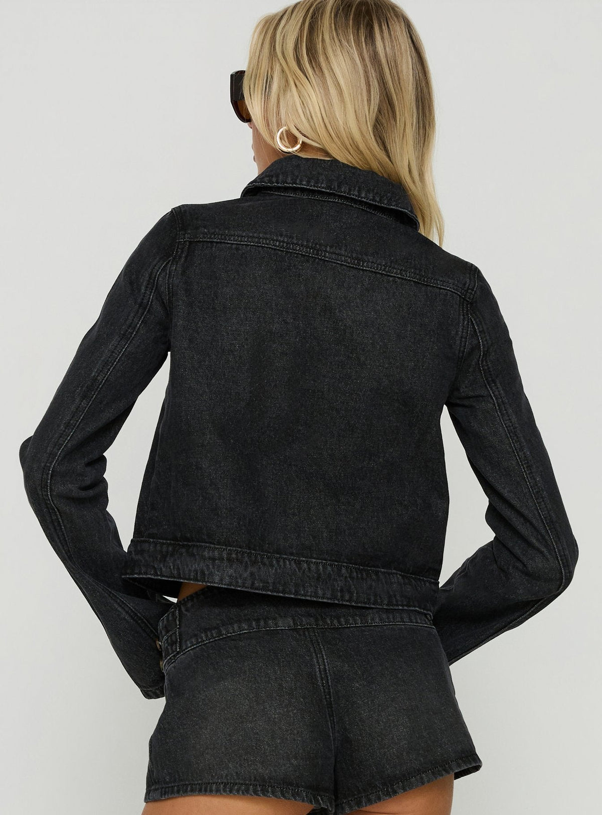 #NOVERA - Chaqueta Kingstonn Negra Lavada Denim -