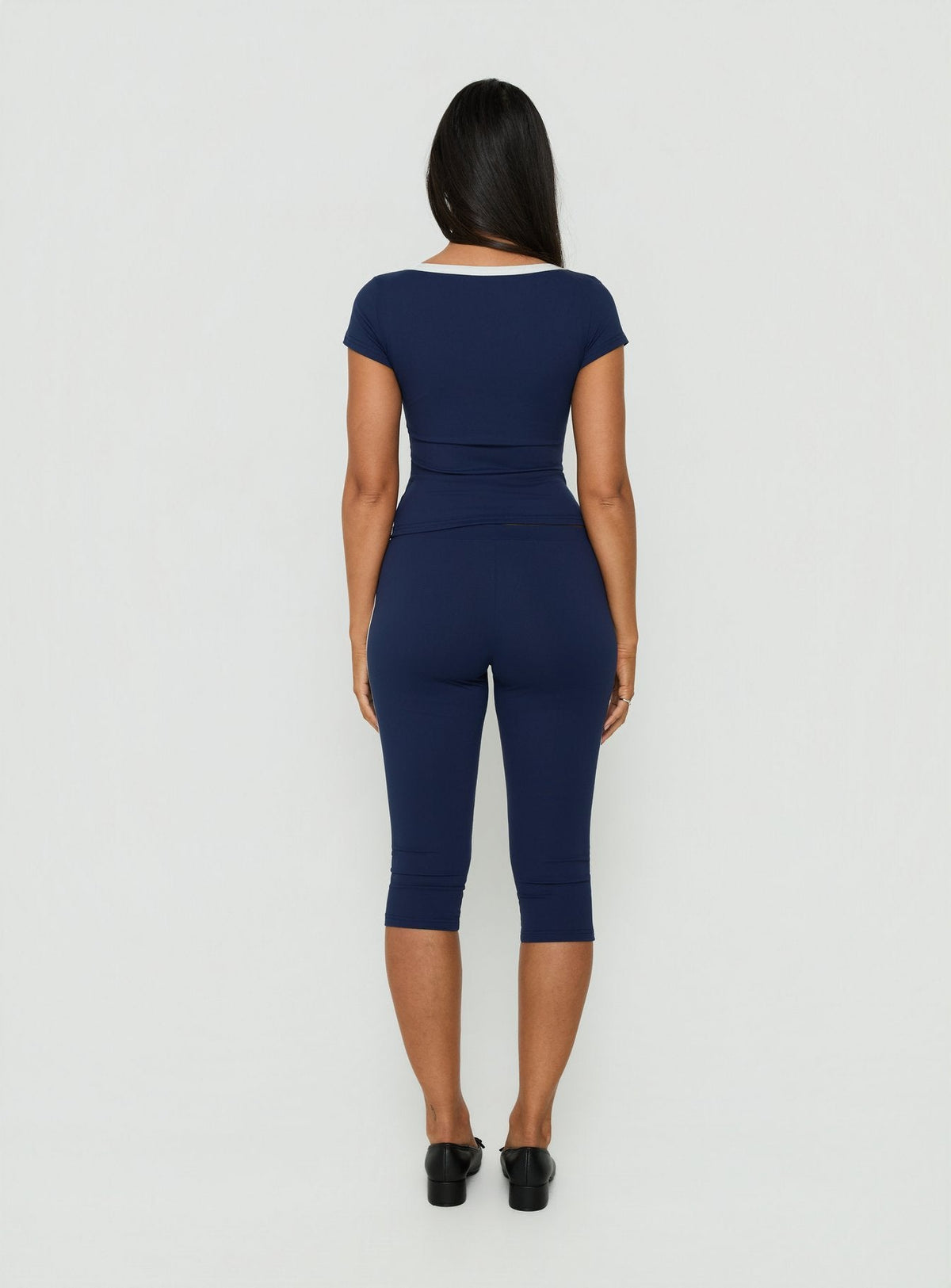 #NOVERA - Pantalón Capri Rowanna Azul Marino y Crema Deportivo -