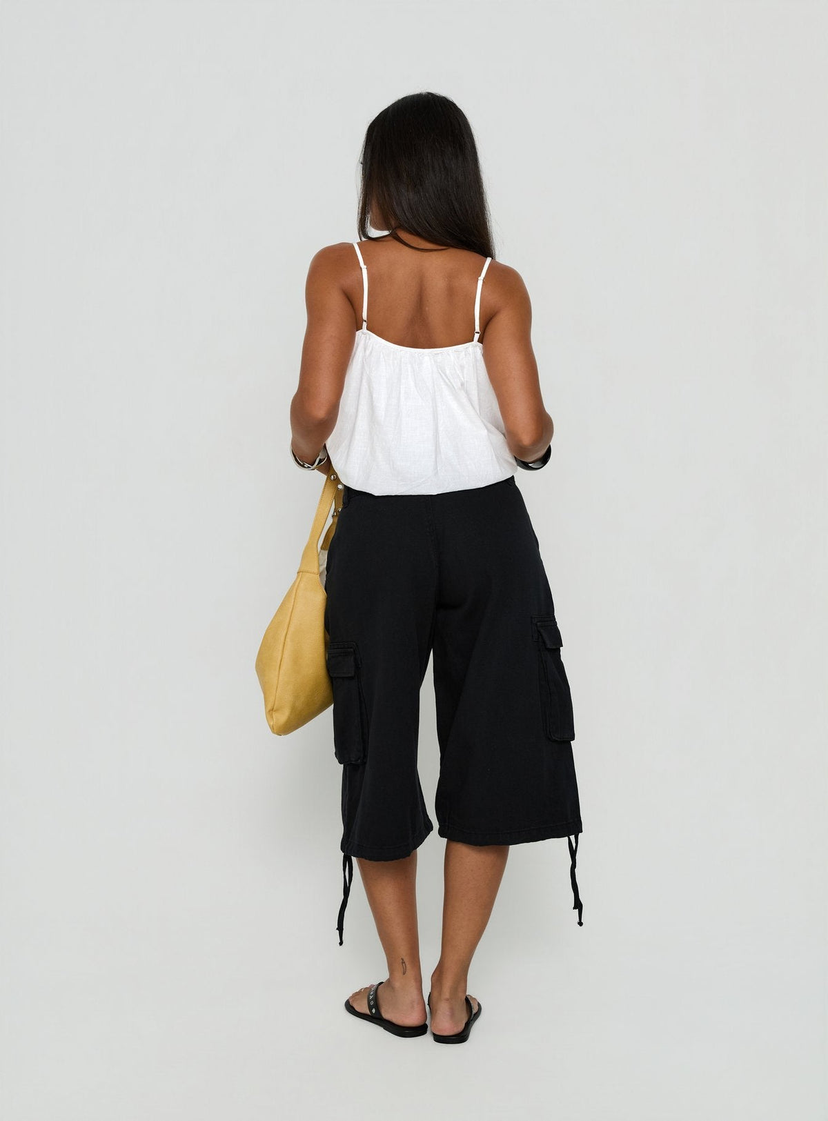 #NOVERA - Shorts Hudsen Negros Lavados Largos Cargo -