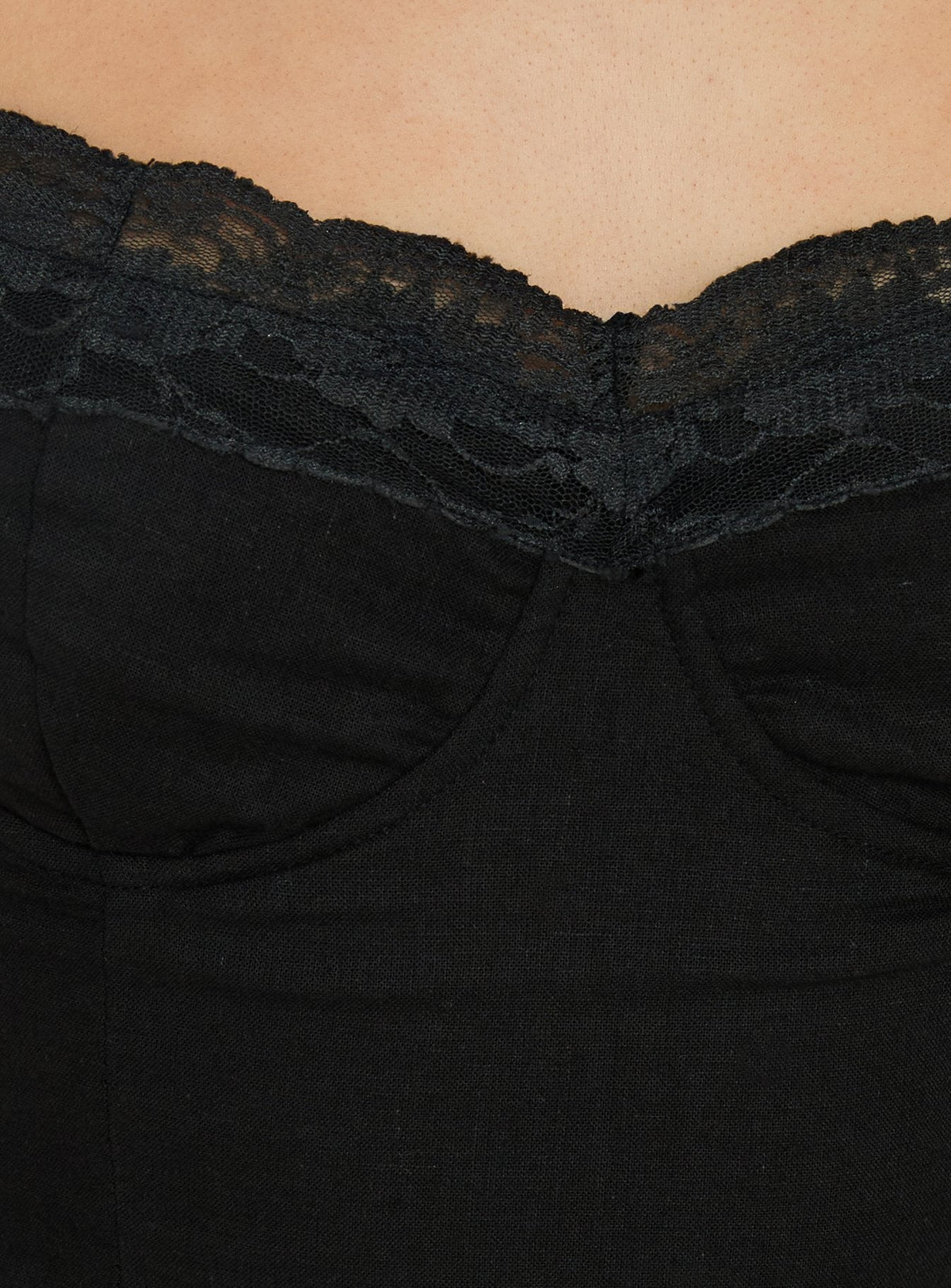 #NOVERA - Top Elsea Negro Estructurado -