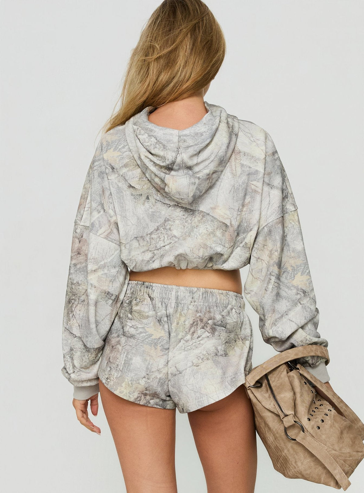 #NOVERA - Shorts Quinncy Camuflaje de Tiro Bajo -