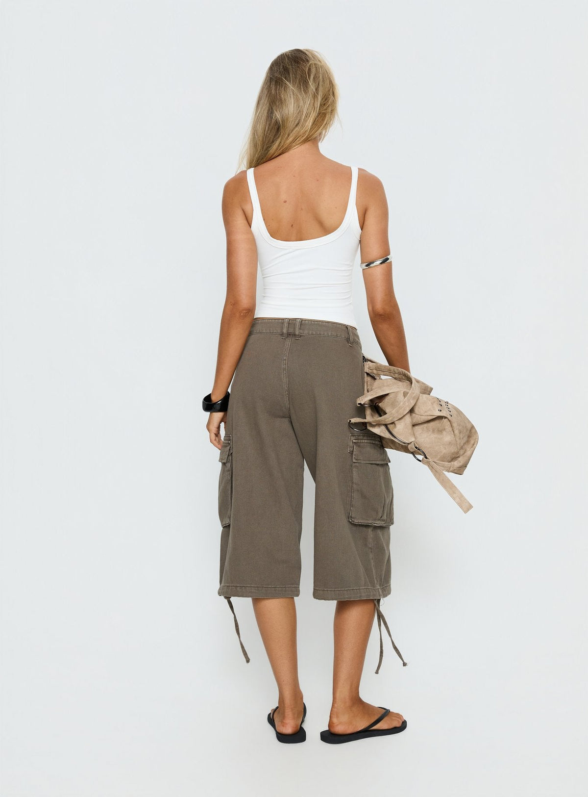 #NOVERA - Shorts Hudsen Caqui Largos Cargo -