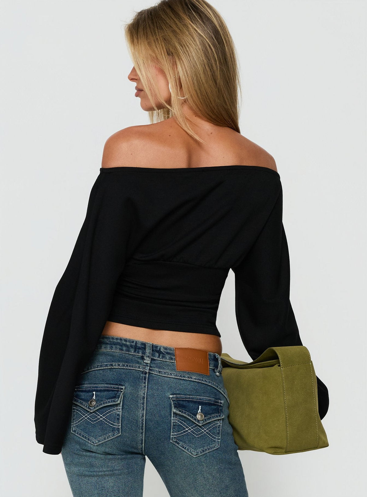 #NOVERA - Top Anastasie Negro con Hombros Descubiertos de Manga Larga -