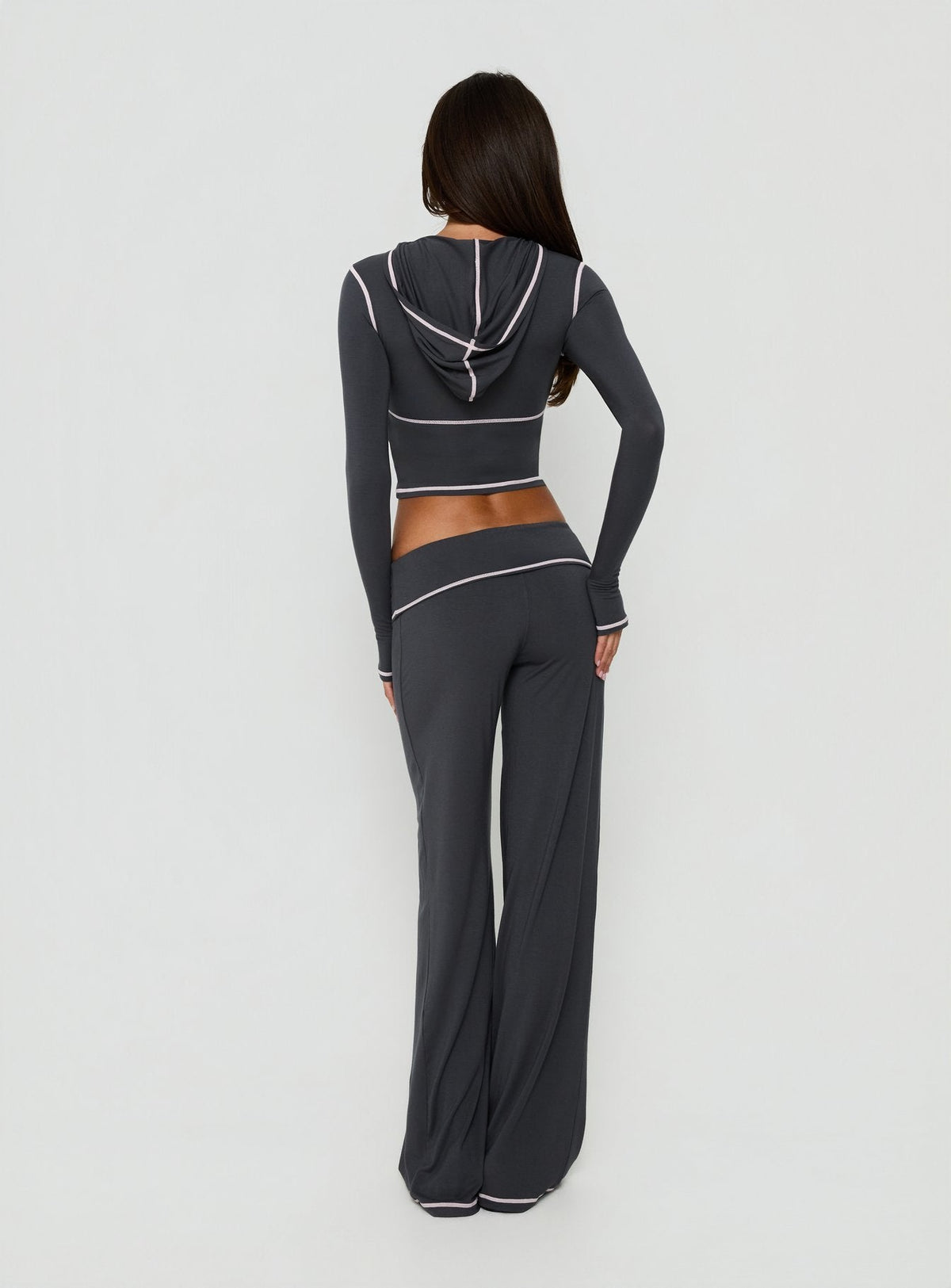 #NOVERA - Pantalón Kimberlyn Gris de Pierna Recta -