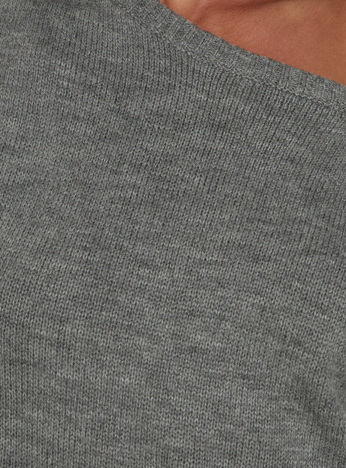 #NOVERA - Vestido Mini Ellisonn Gris con Hombros Descubiertos -