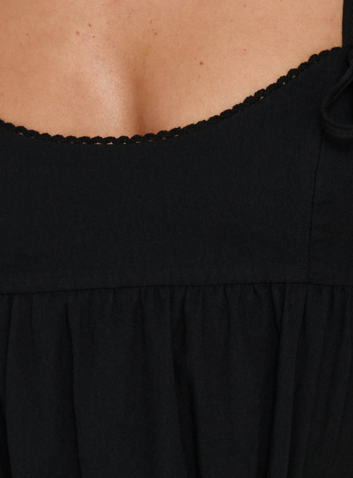 #NOVERA - Vestido Mini Vigo Negro Babydoll -