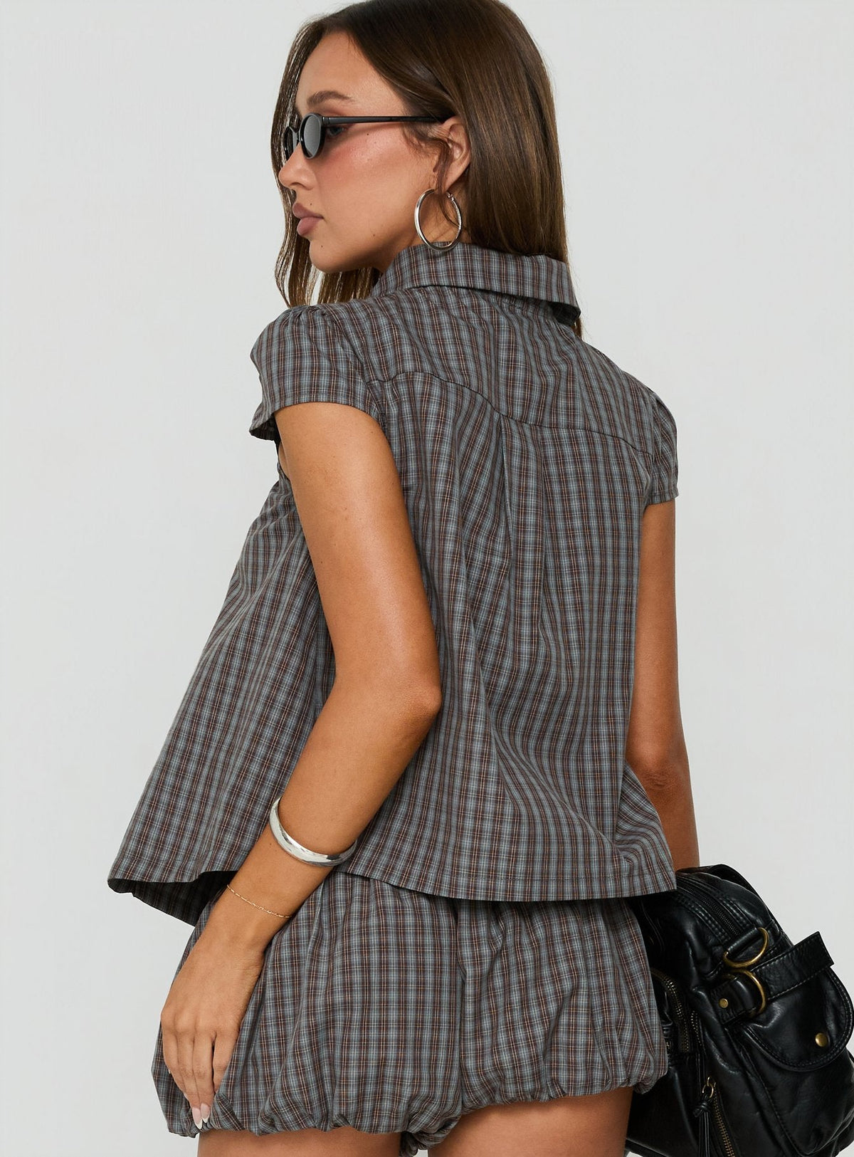 #NOVERA - Top Tuckerr Gris de Cuadros -