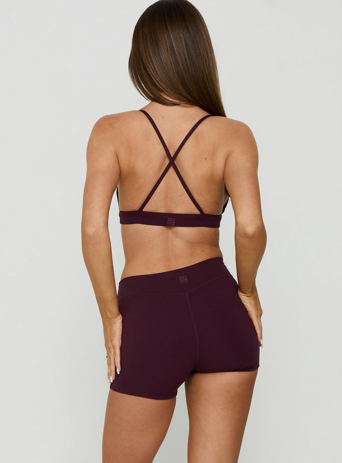 #NOVERA - Shorts Tempo Ciruela de Tiro Bajo -