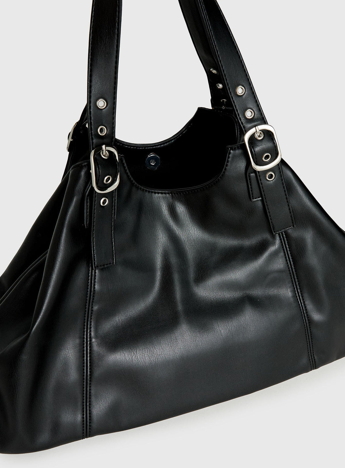 #NOVERA - Bolso de Hombro Amaria Negro -