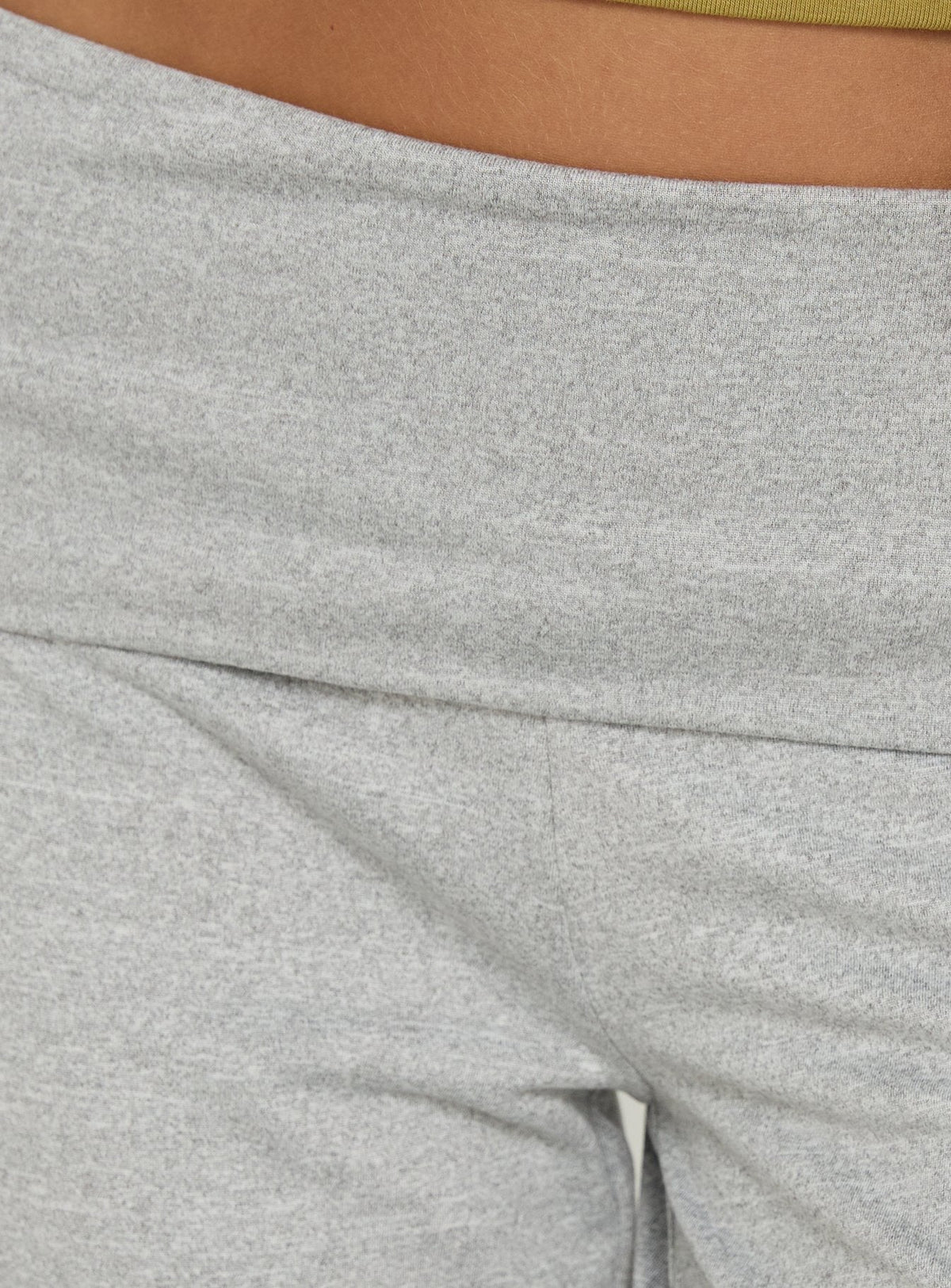 #NOVERA - Pantalón Capri Laroy Gris Jaspeado -