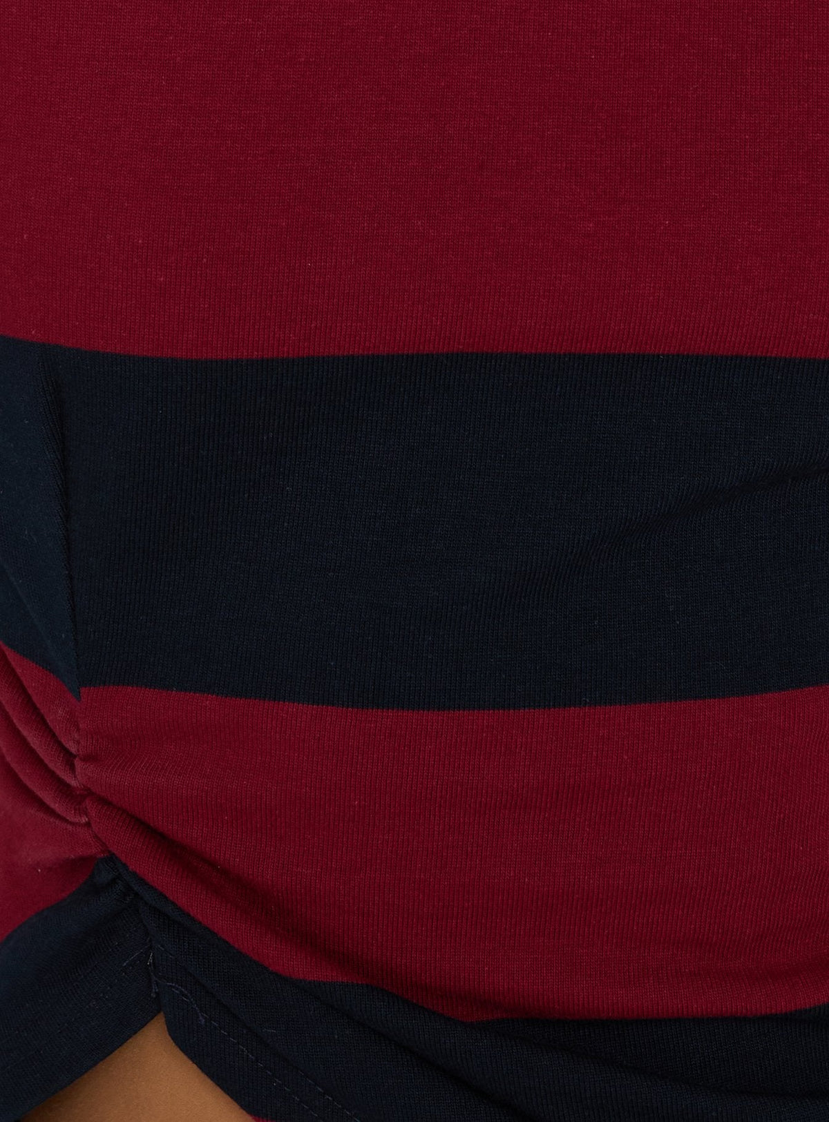 #NOVERA - Camiseta Huelva Roja de Rayas -