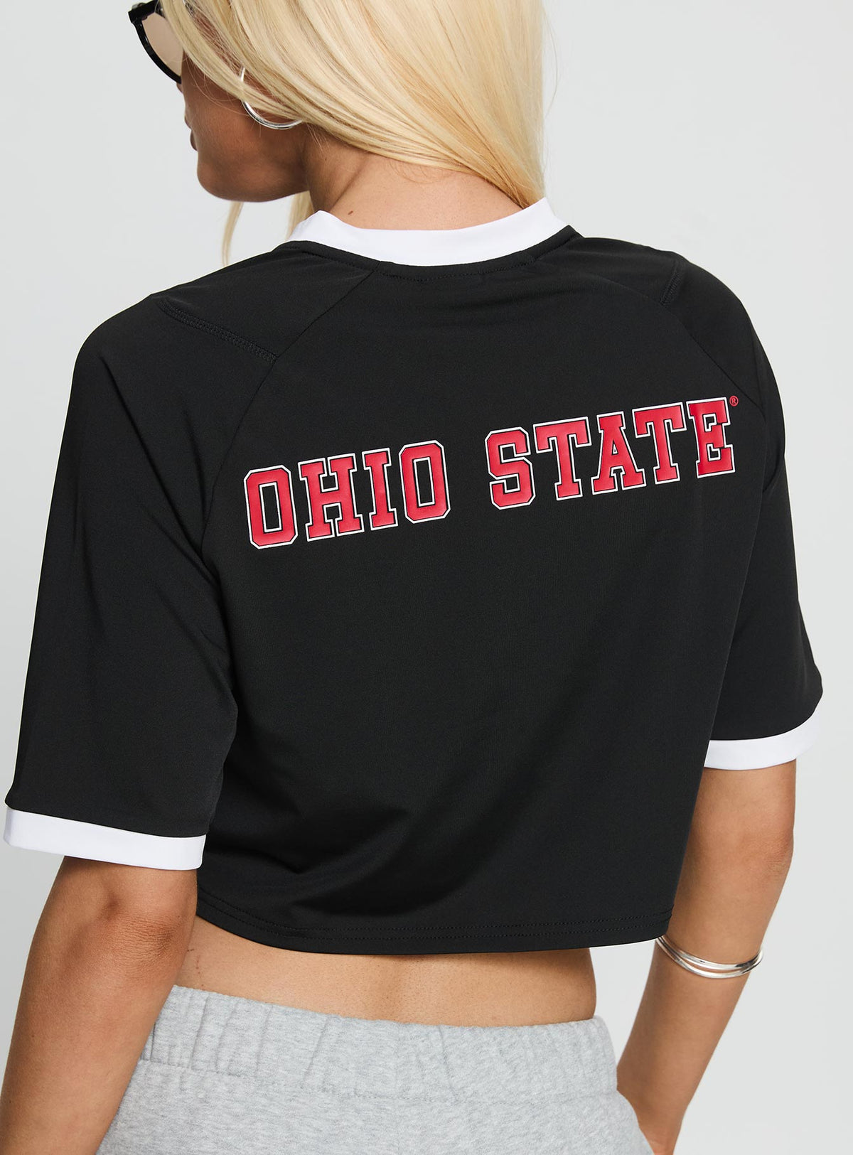 #NOVERA - Camiseta Trujillo Negra Crop -