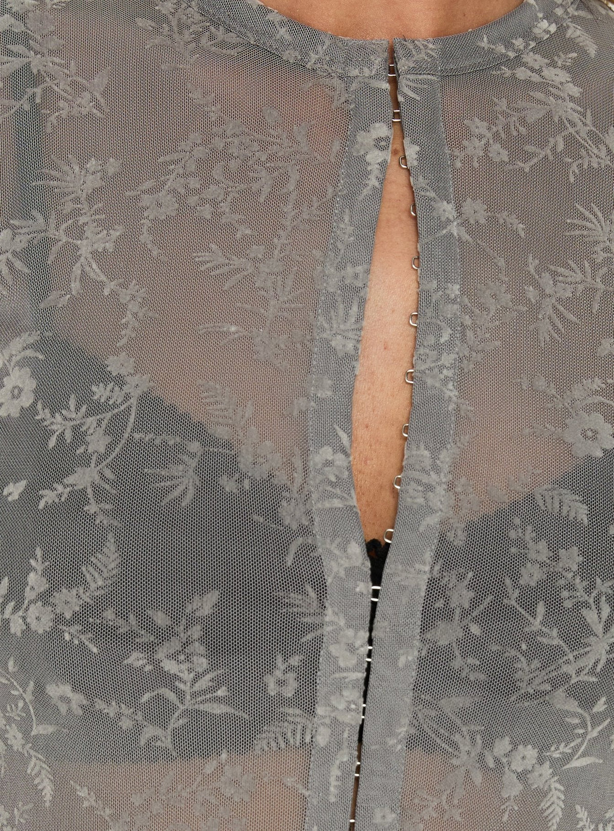 #NOVERA - Top Kelira Gris Antracita con Abertura Transparente -