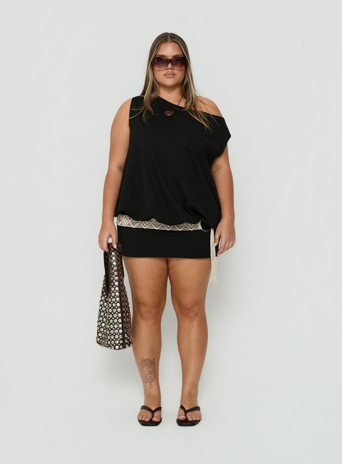 #NOVERA - Vestido Mini Ellah Negro Asimétrico Talla Grande -