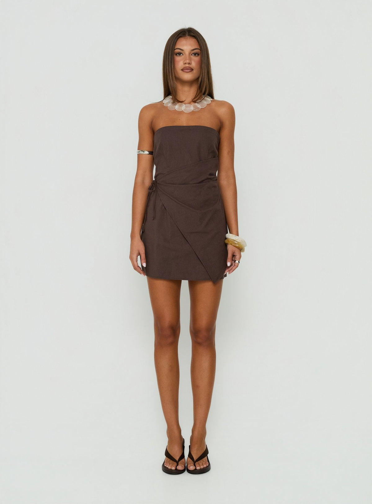 #NOVERA - Vestido Mini Noira Chocolate Palabra de Honor Cruzado -