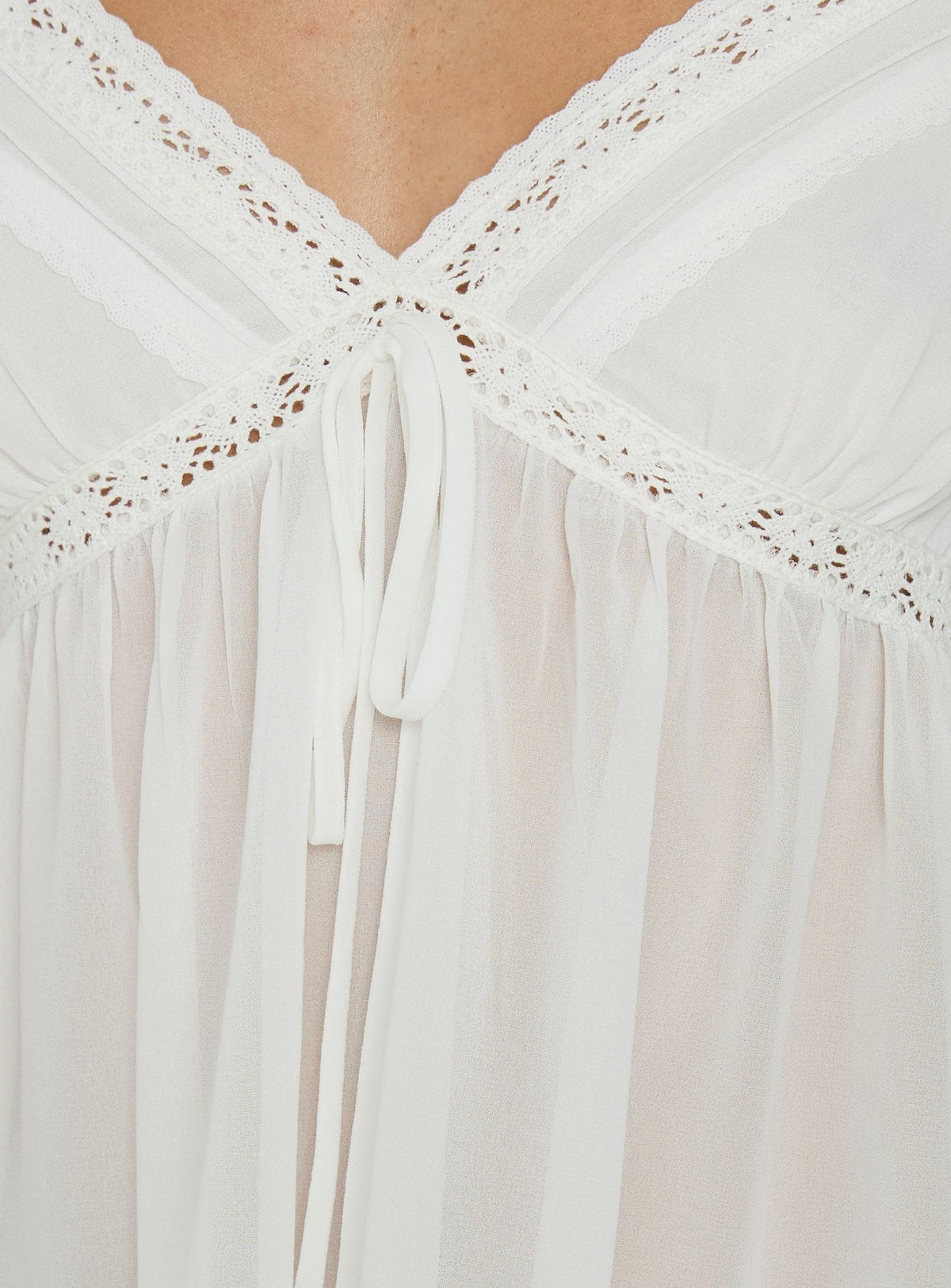 #NOVERA - Top Bernadetta Flowy Blanco Babydoll -