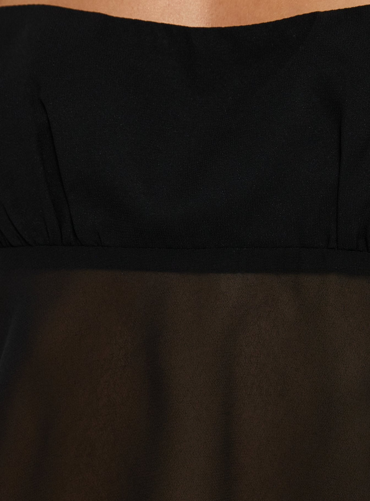 #NOVERA - Top Ariadna Negro Halter -