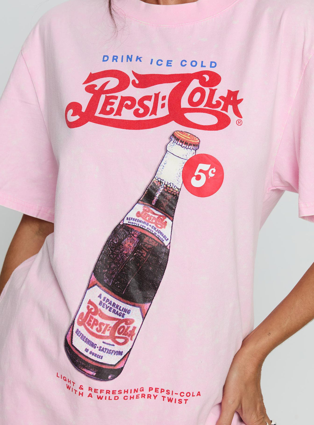 #NOVERA - Top Pepsi Cola Rosa Lavado Estampada -