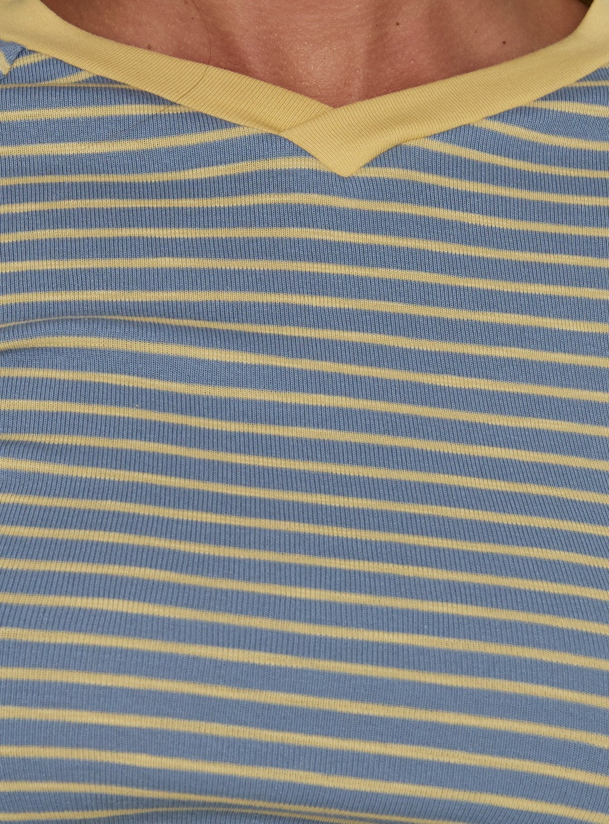 #NOVERA - Top Aeriella Azul y Amarillo de Rayas de Manga Larga Raglan -
