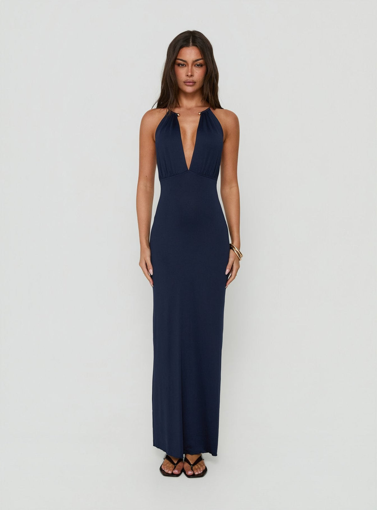 #NOVERA - Vestido Largo Dionira Azul Marino de Escote Profundo Halter -