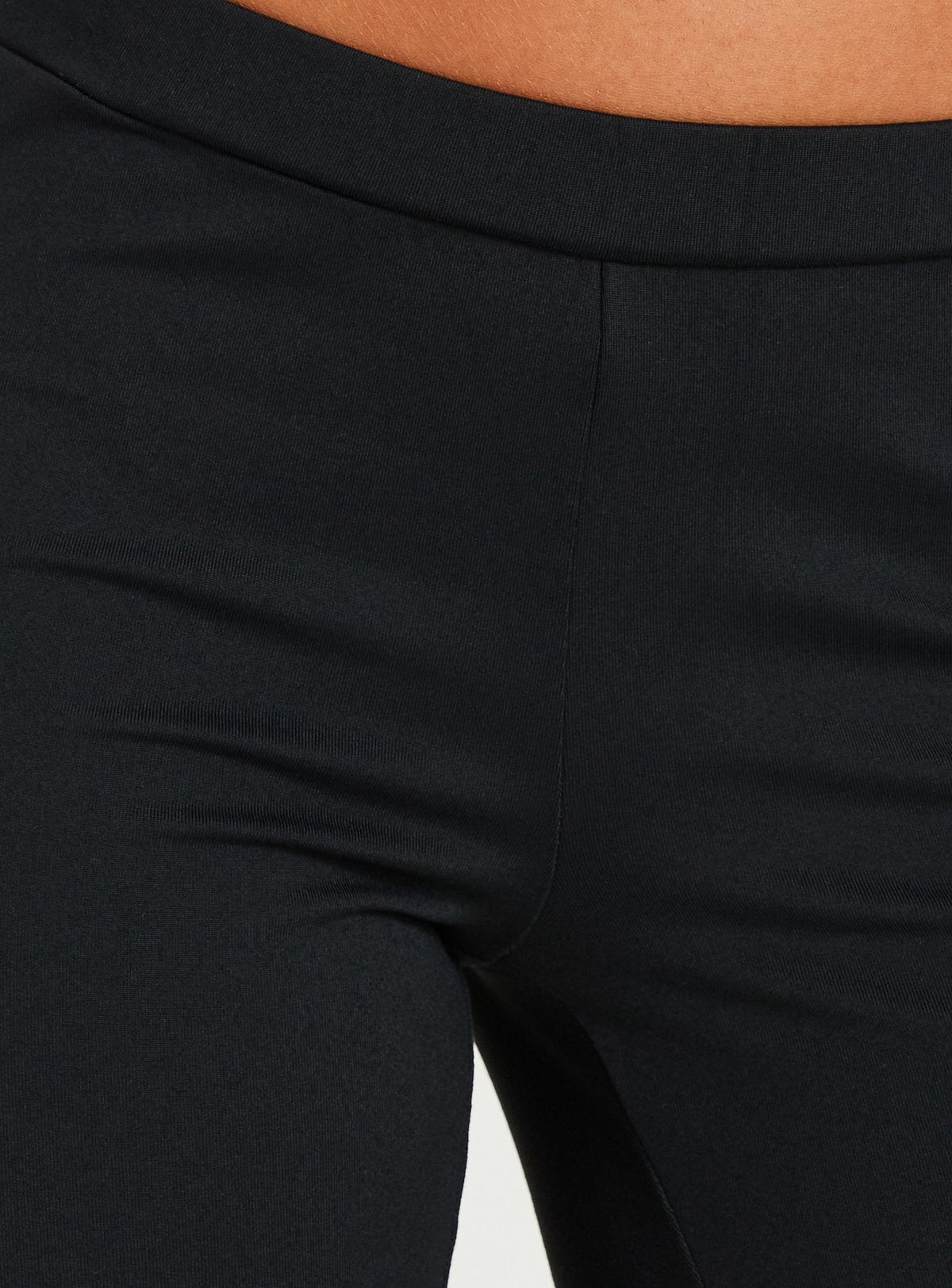 #NOVERA - Pantalón Capri Define Negro -