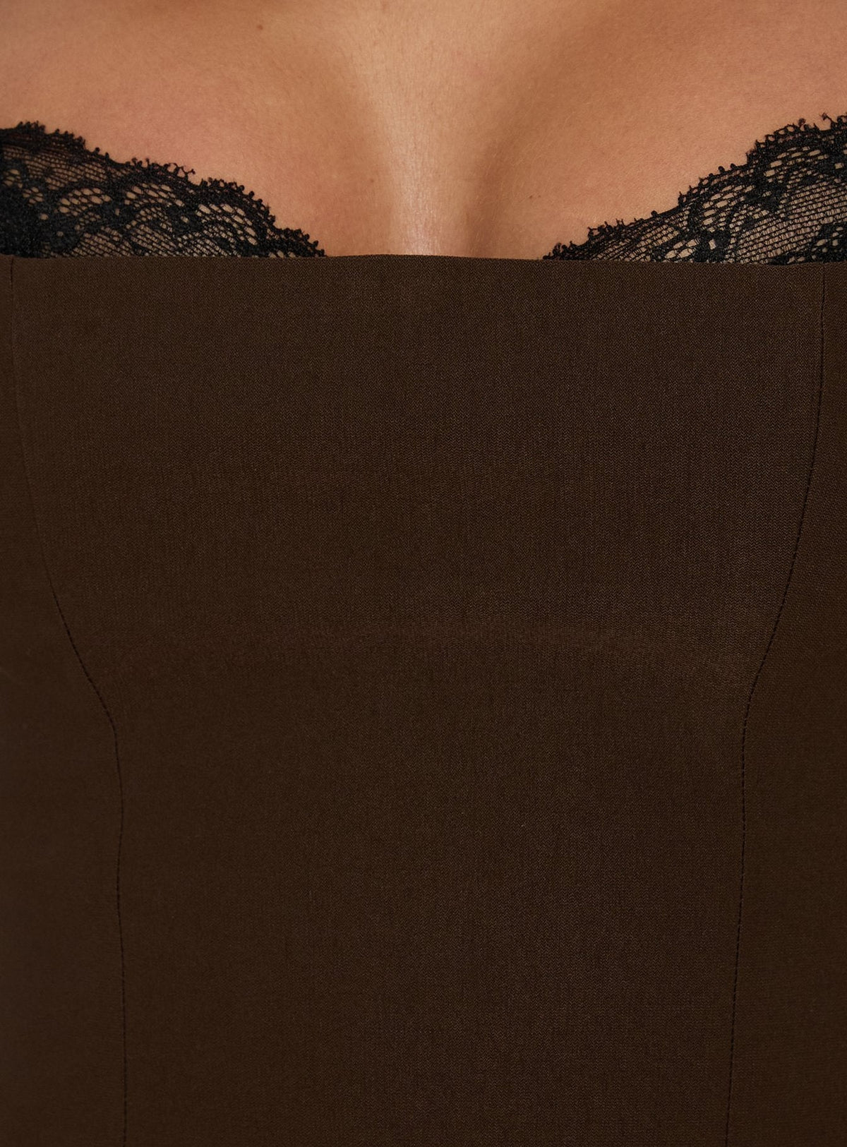 #NOVERA - Top Aroa Chocolate y Negro Corsé -