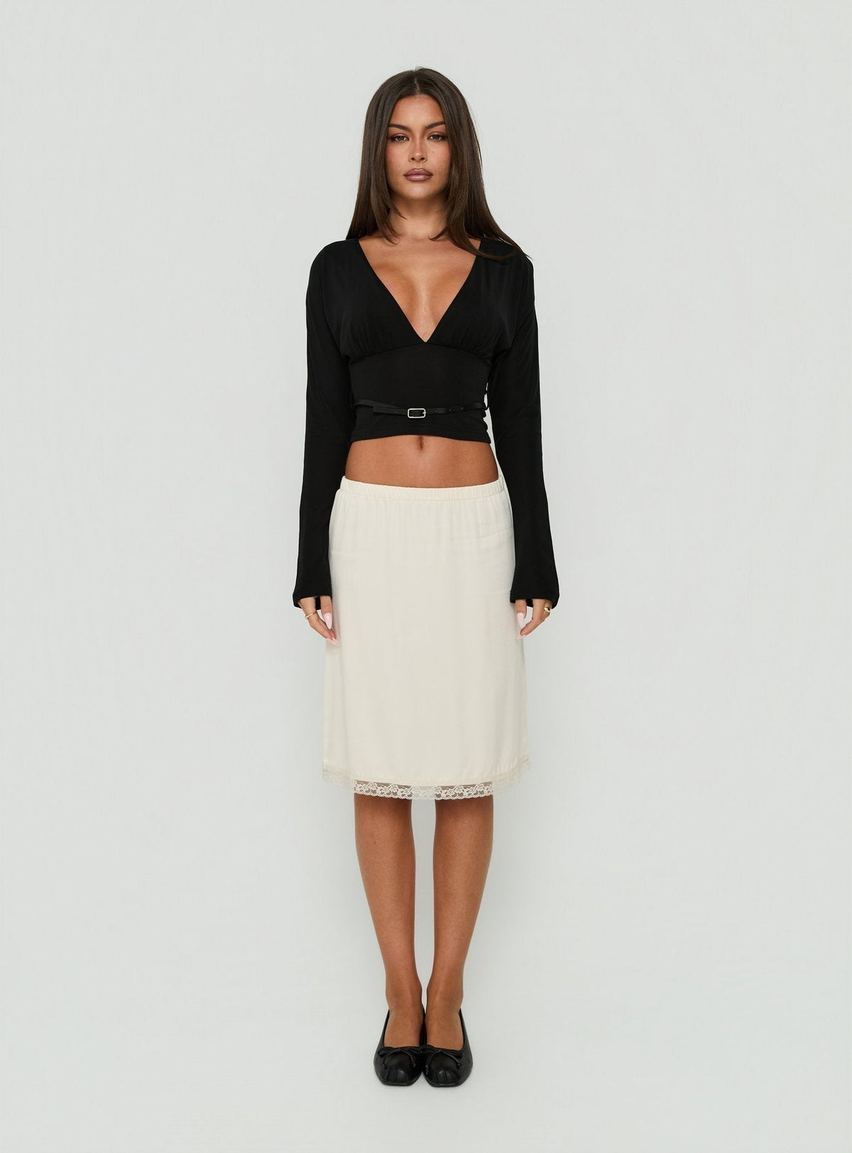 #NOVERA - Top Vallentina Negro con Cuello en V de Manga Larga -