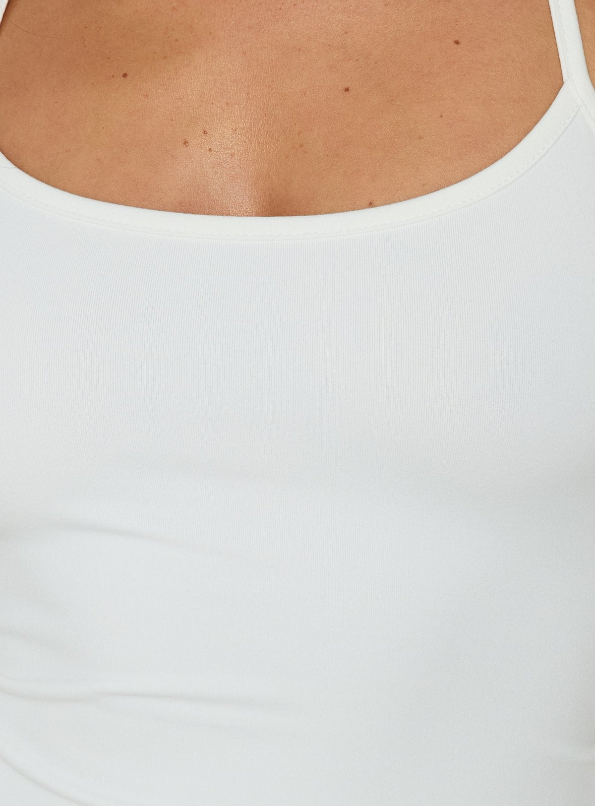 #NOVERA - Camiseta de Tirantes Define Blanca de Tirante Fino Halter -