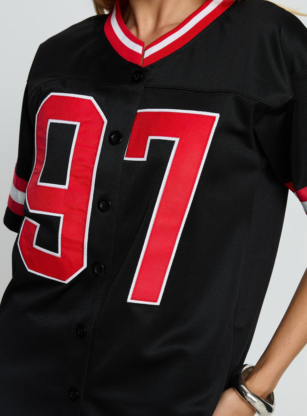 #NOVERA - Camiseta Deportiva Negra con Botones -