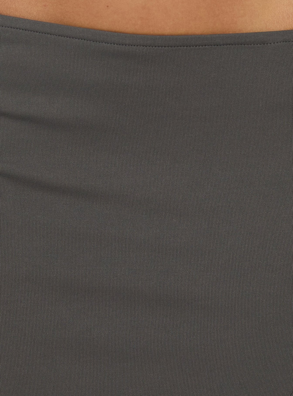 #NOVERA - Falda Midi Aviza Gris Asimétrica -