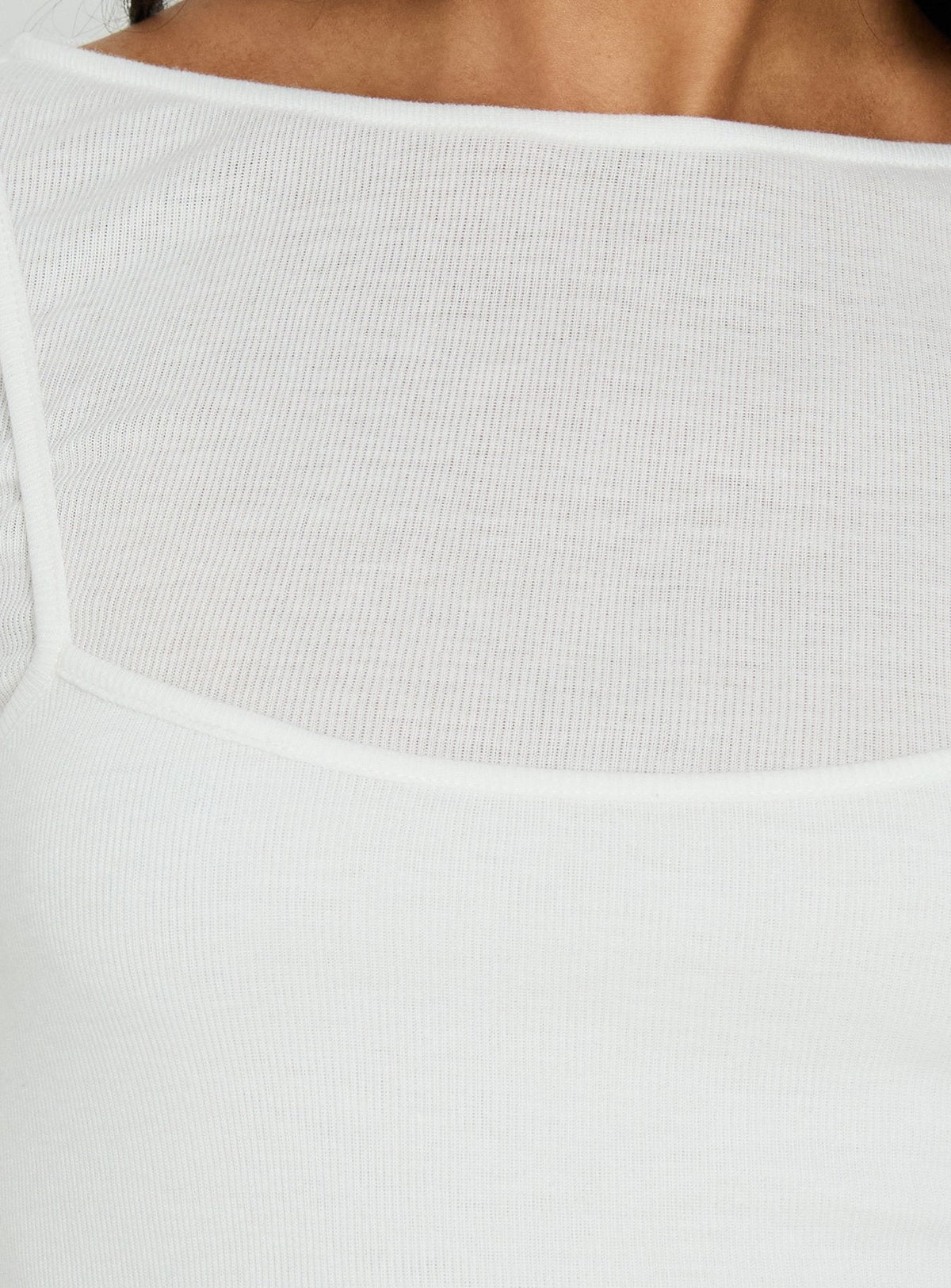 #NOVERA - Top Isibella Blanco de Capas de Manga Larga -