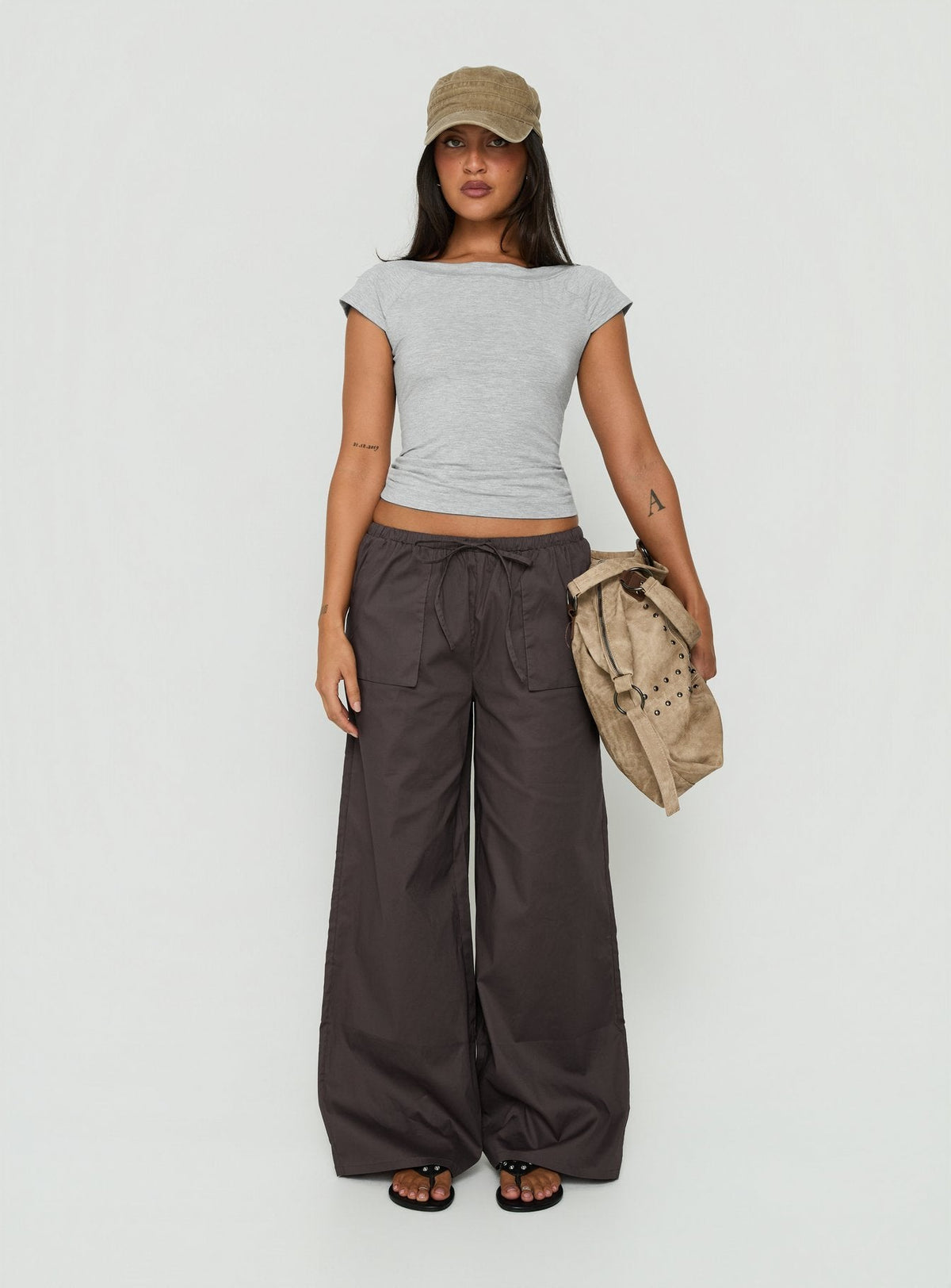 #NOVERA - Top Trixee Gris de Cuello Barco -