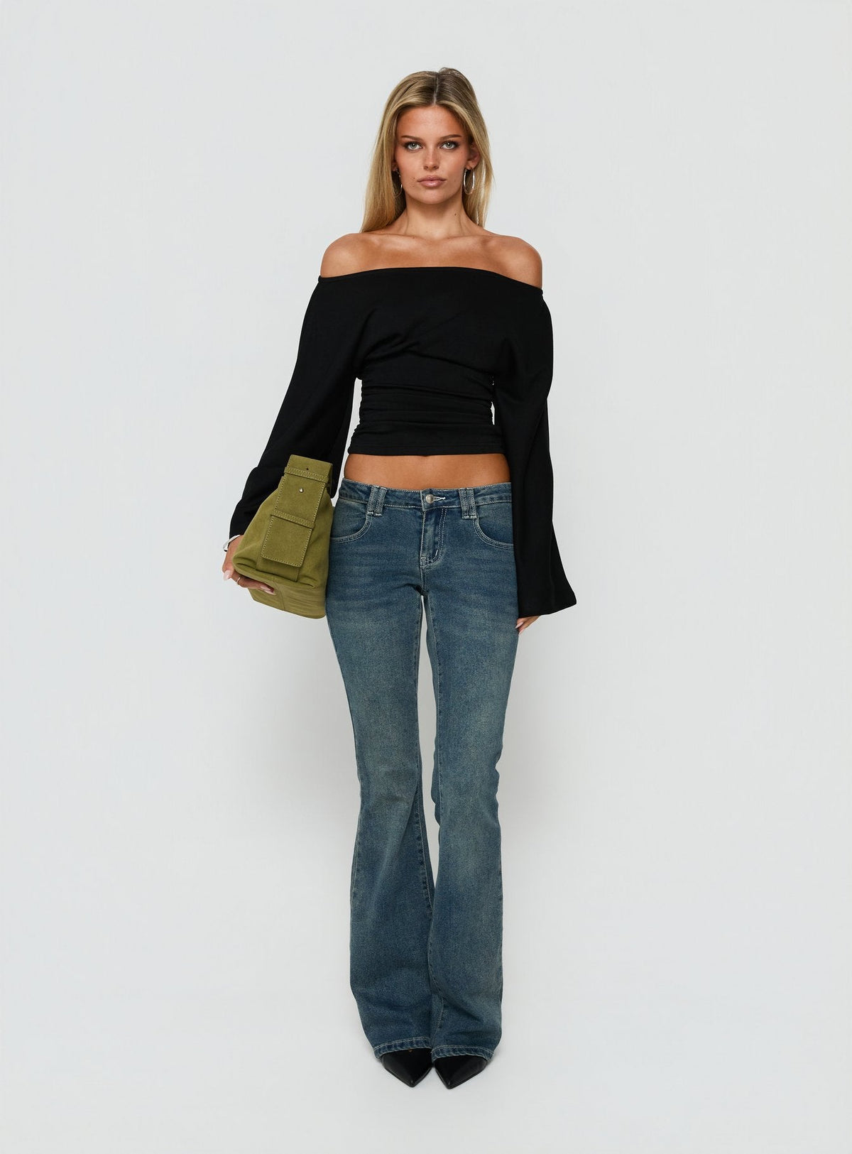 #NOVERA - Top Anastasie Negro con Hombros Descubiertos de Manga Larga -