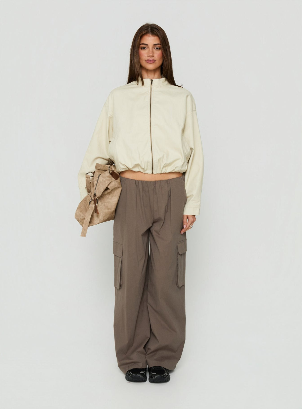 #NOVERA - Chaqueta Bomber Chayden Crema Crop -