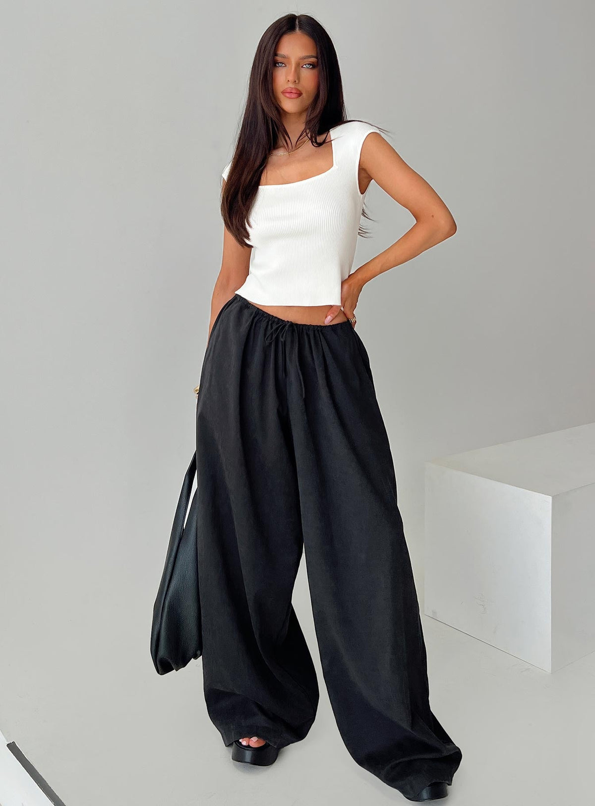 #NOVERA - Pantalón Bungala Negro Oversize Holgado -