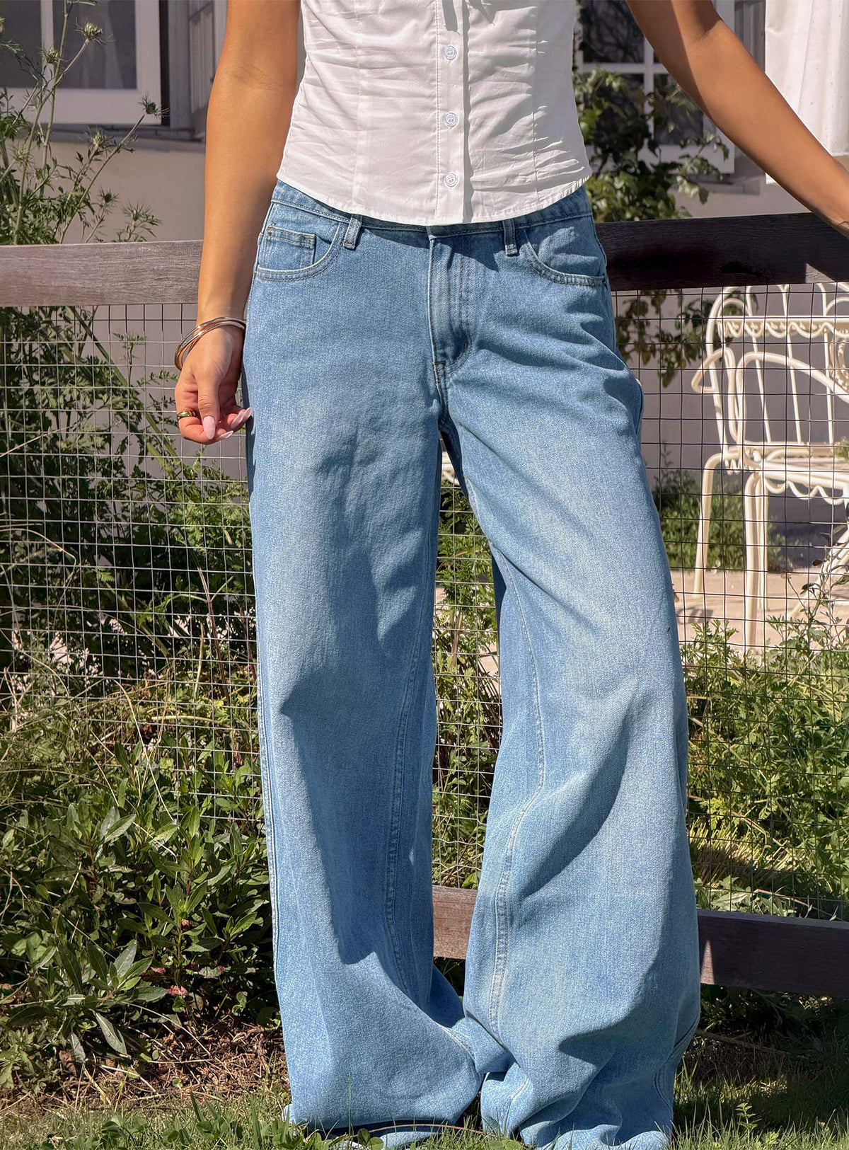 #NOVERA - Vaqueros Ramos Azul Vivo Lavado de Tiro Bajo Denim -