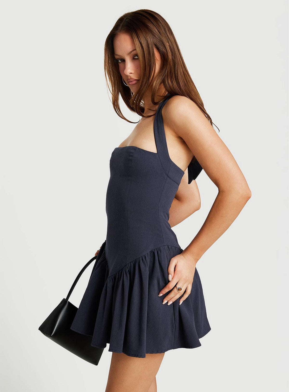 #NOVERA - Vestido Mini Esatora Azul Marino Halter Acampanado -