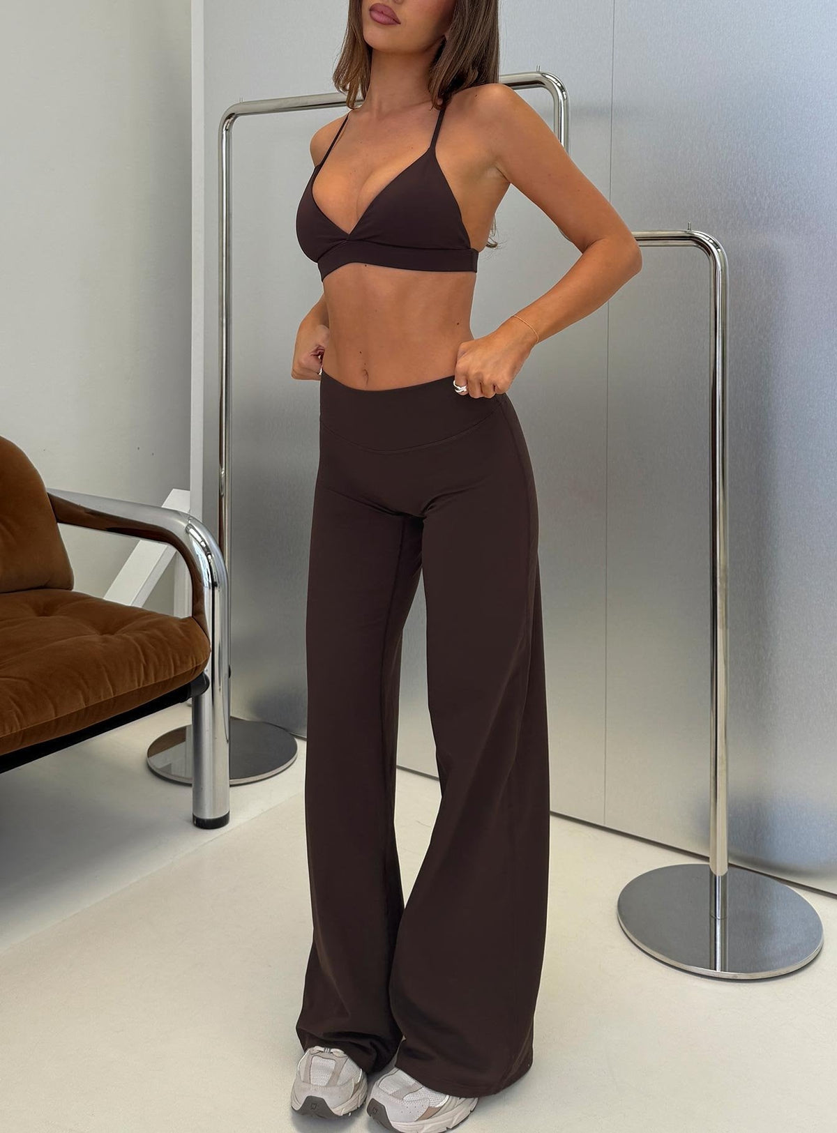 #NOVERA - Pantalón Velora Chocolate de Pierna Ancha -
