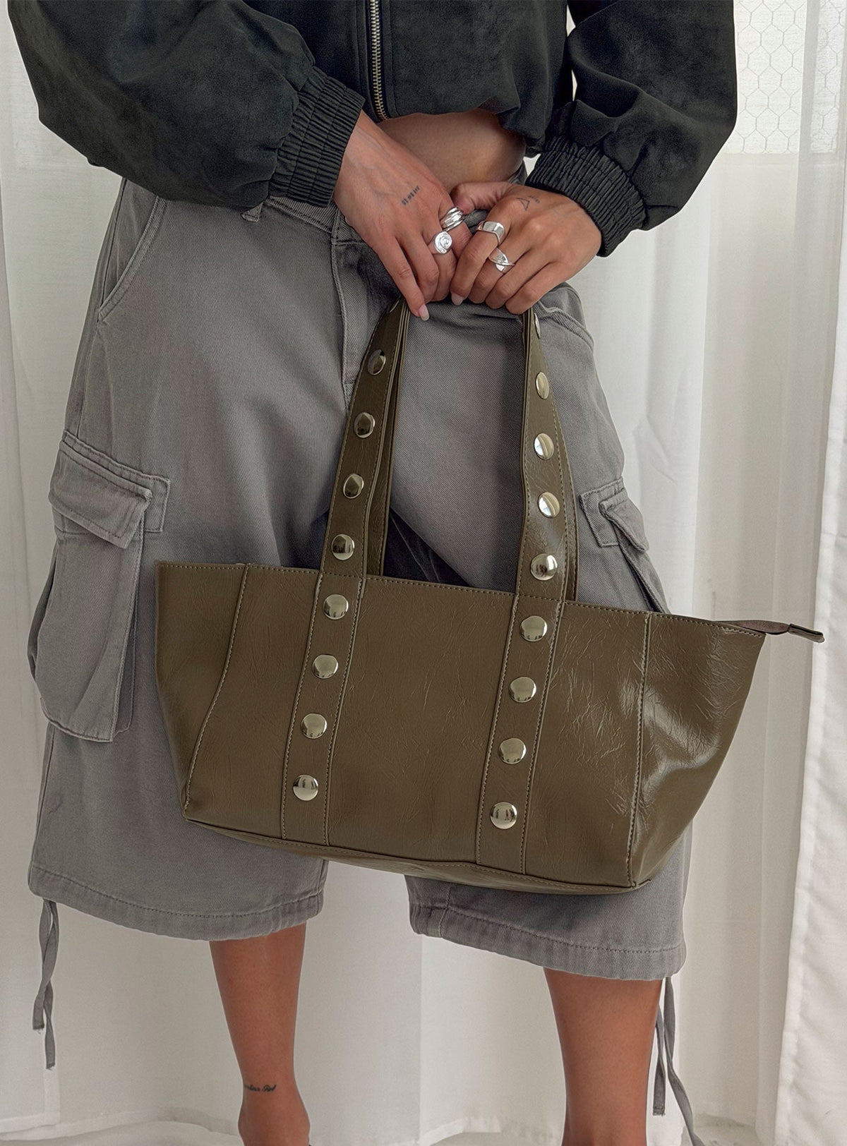#NOVERA - Bolso de Hombro Marisol Caqui Bordado -