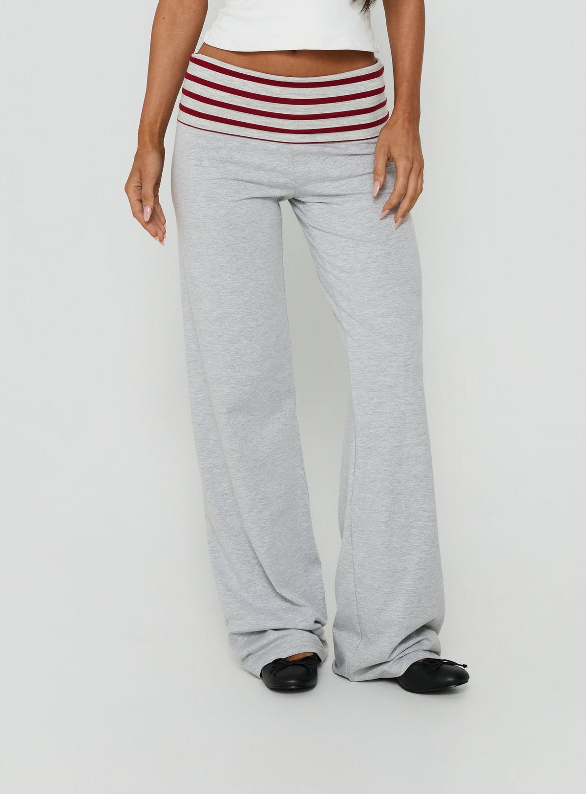 #NOVERA - Pantalón Jetset Gris y Rojo de Rayas -