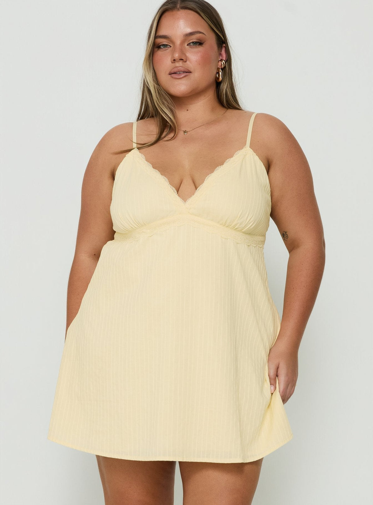#NOVERA - Vestido Mini Lunya Limón Talla Grande -