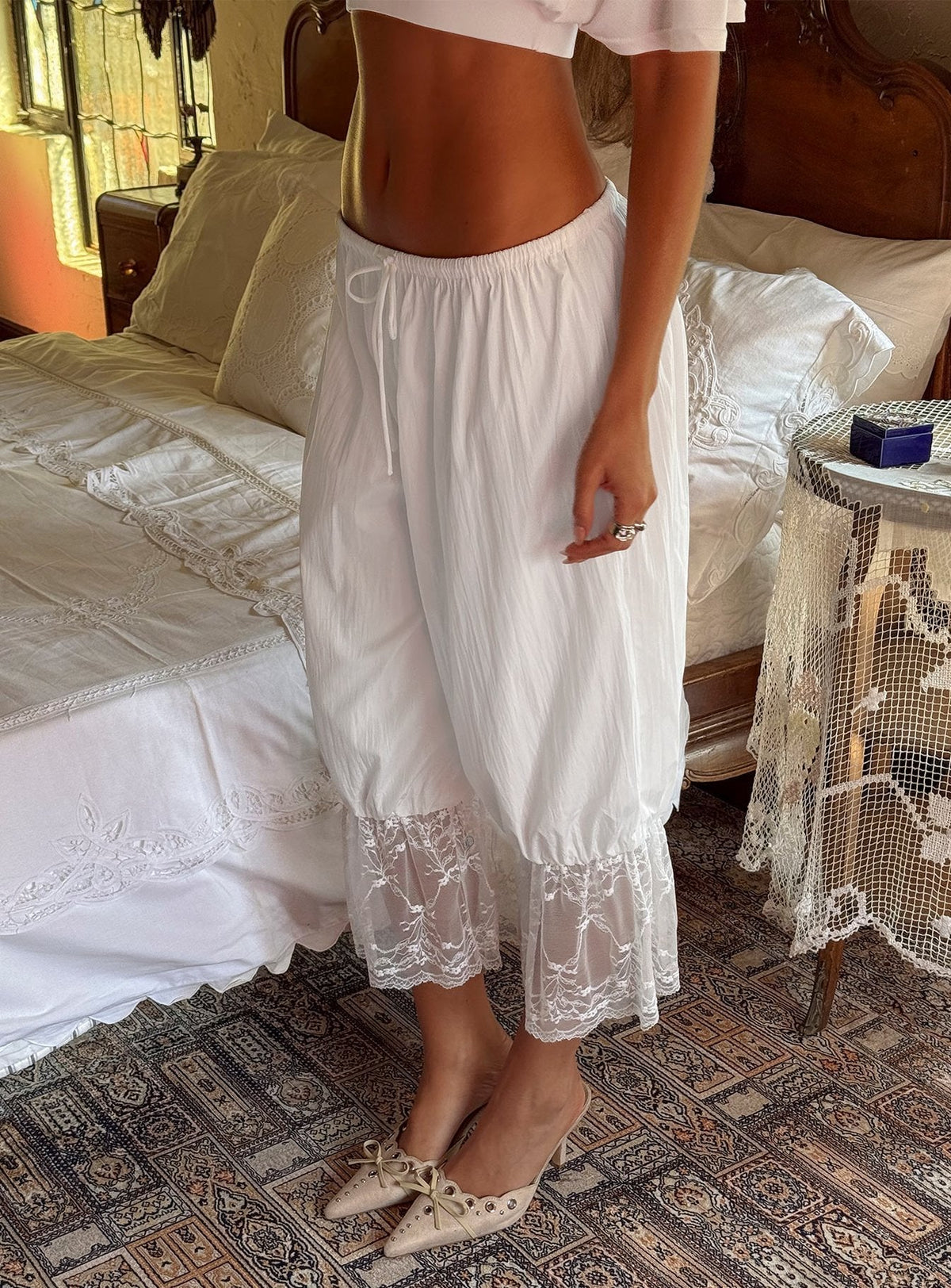 #NOVERA - Pantalón Daiana Crema de Encaje -