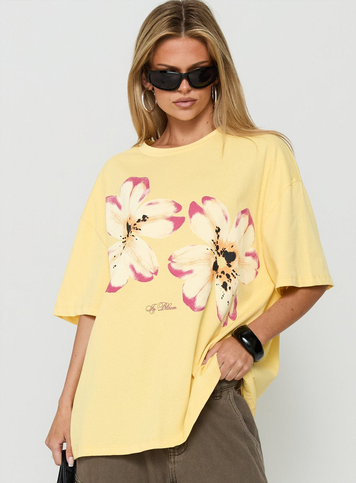 #NOVERA - Camiseta Zulema Amarilla Lavada Oversize Estampada -