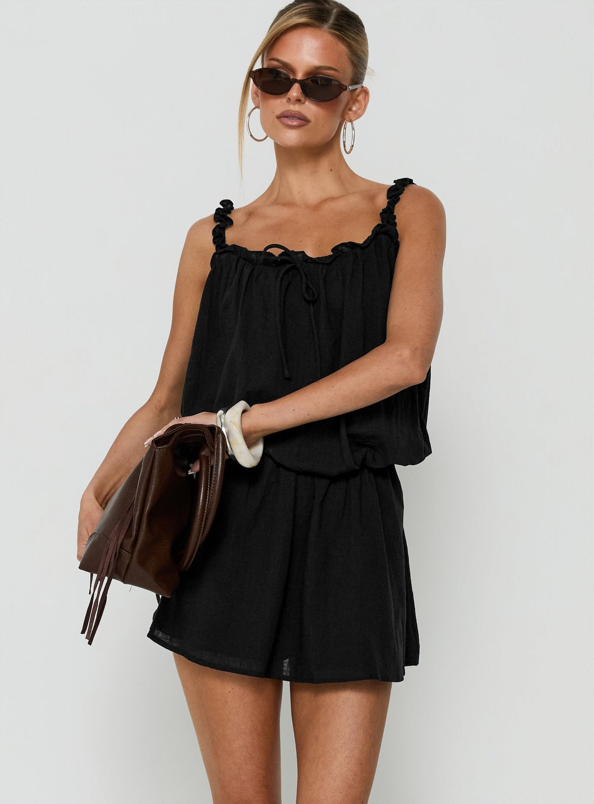 #NOVERA - Vestido Mini Real Negro de Volantes Babydoll -