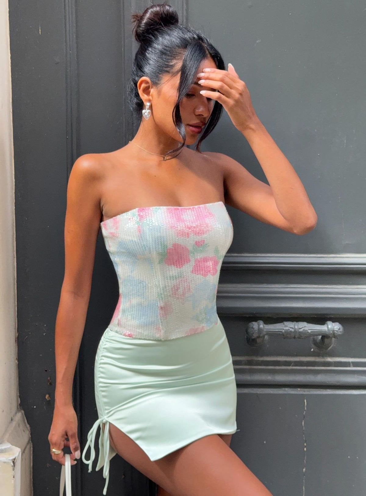 #NOVERA - Vestido Mini Jessicka Aguamarina Palabra de Honor de Flores -