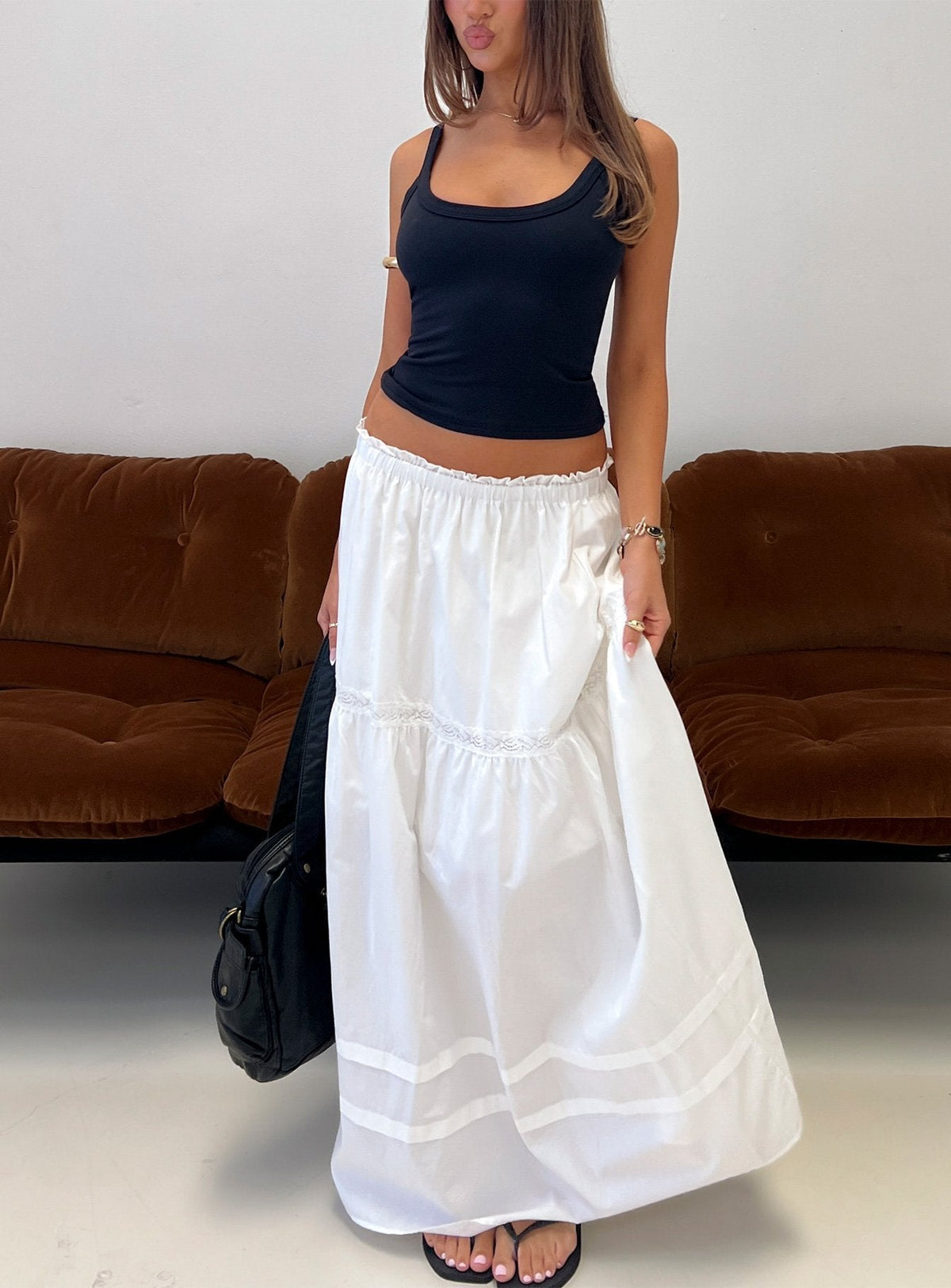 #NOVERA - Falda Larga Meanna Blanca de Volantes -